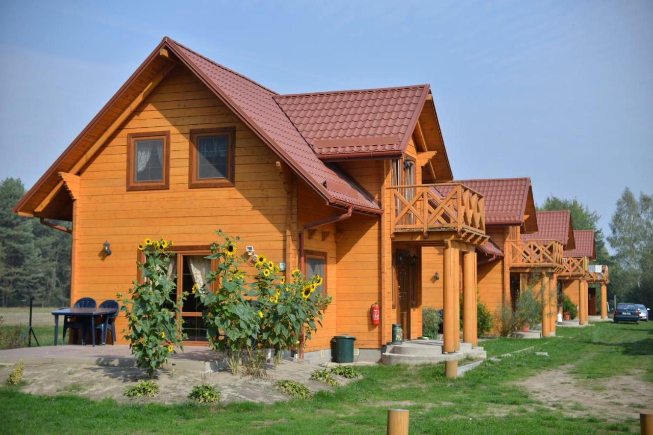 Osrodek Wypoczynkowy Ranczo Hotel โอคุนินกา ภายนอก รูปภาพ